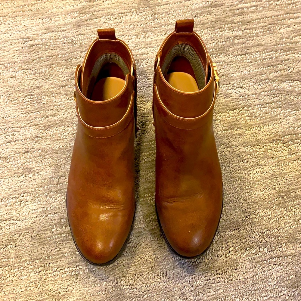 Kelly and Kate brow booties sz 8.5